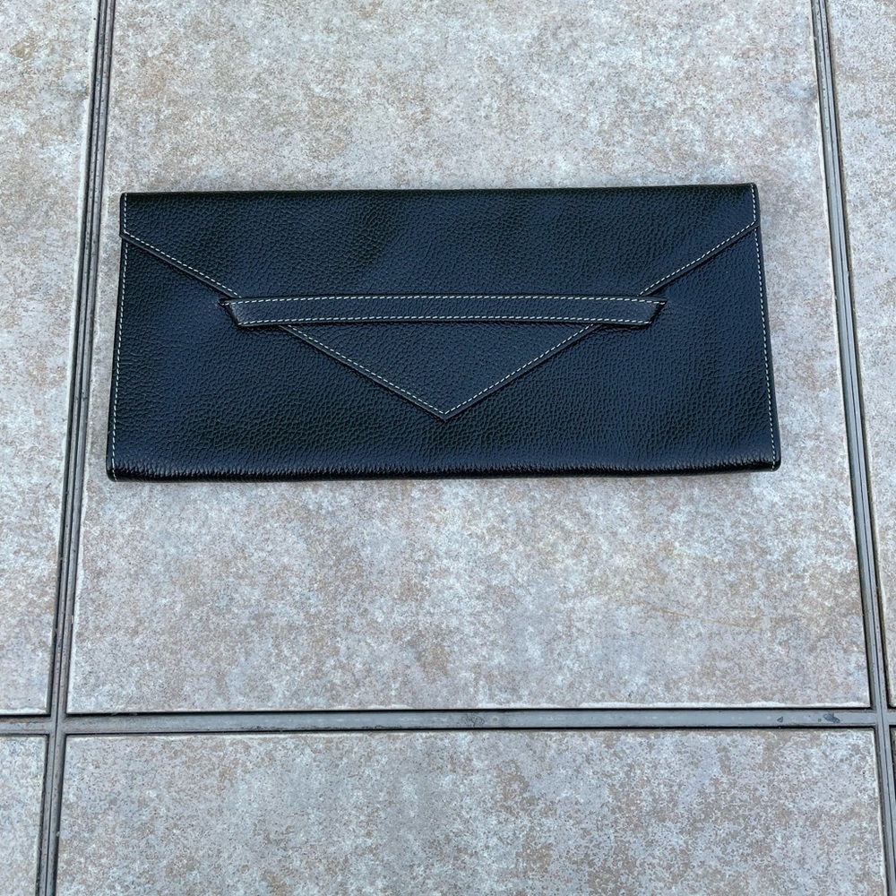 Beautiful Tusk Leather Womens Wallet / Clutch EUC Black with Red Lining